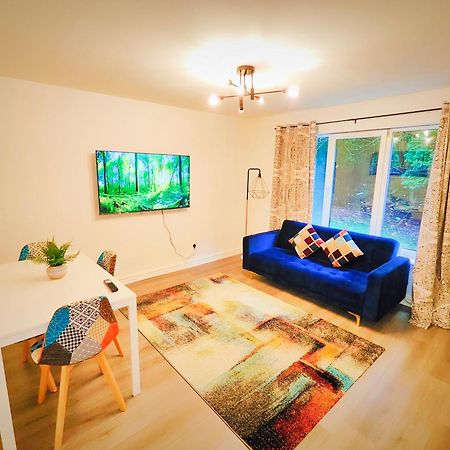 La Casita, Quarry - 2 Bedroom Entire Apartment With Free Parking Glasgow Bagian luar foto