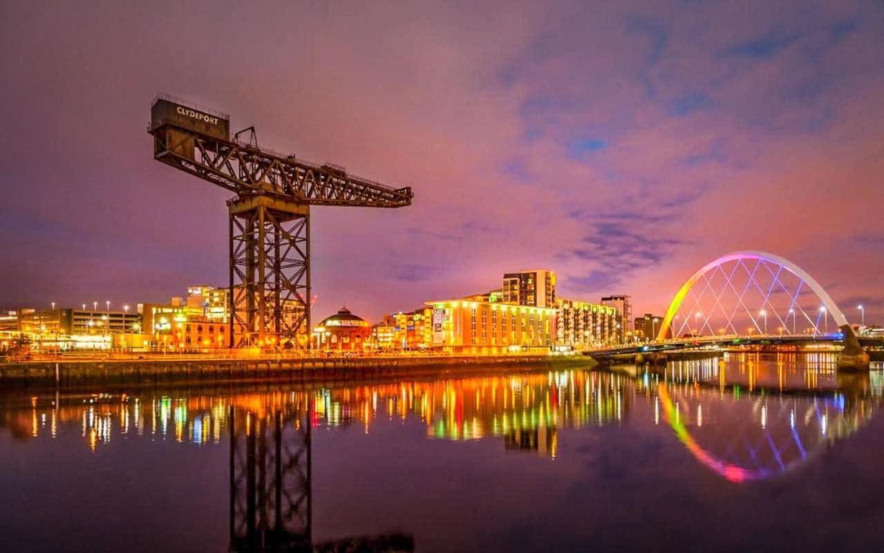 La Casita, Quarry - 2 Bedroom Entire Apartment With Free Parking Glasgow Bagian luar foto